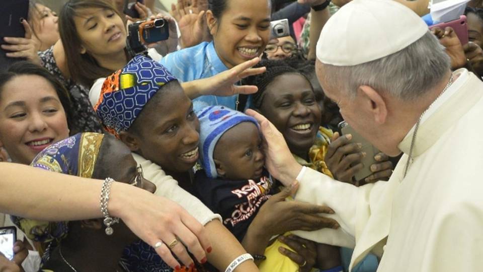 Immigrati: Papa, ci vuole misericordia Immigrati: Papa, ci vuole misericordia
