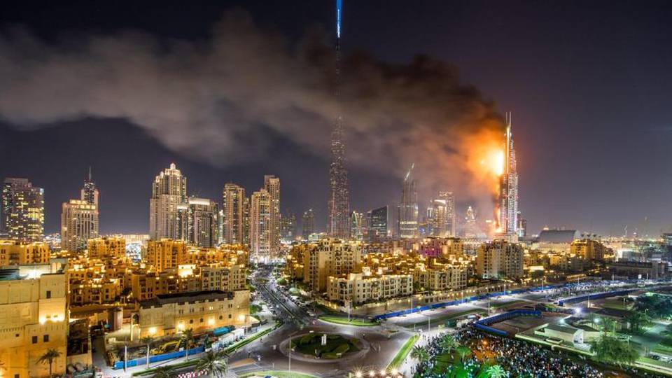 Capodanno nel mondo: le immagini Paura a Dubai, grattacielo in fiamme Capodanno nel mondo: le immagini Paura a Dubai, grattacielo in fiamme