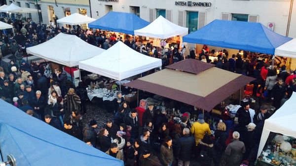Piazza Garibaldi durante Treviglio al Cioccolato