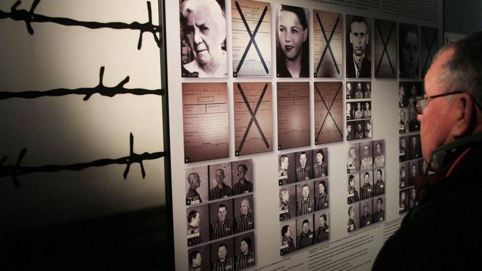 Dall’arte dei dipinti al ricordo della Shoah Dall’arte dei dipinti al ricordo della Shoah