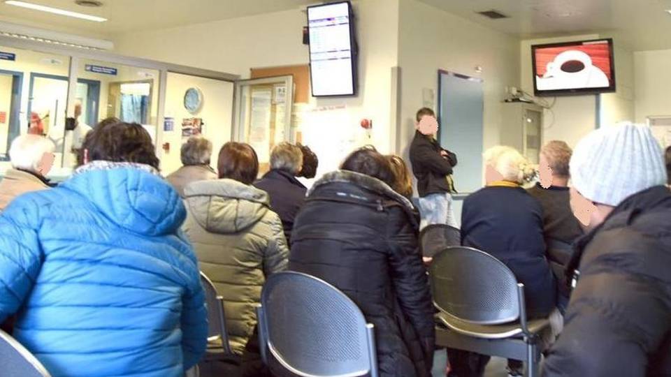 Picco dell’influenza stagionale Presi d’assalto i pronto soccorso Picco dell’influenza stagionale Presi d’assalto i pronto soccorso