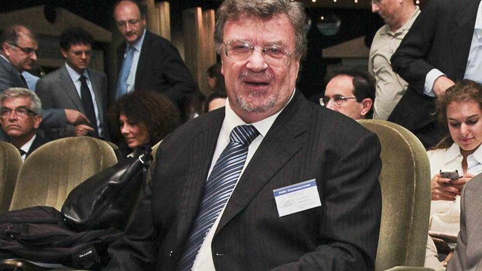 L’Università festeggia Gambarelli «Ho 70 anni più Iva». E va in pensione L’Università festeggia Gambarelli «Ho 70 anni più Iva». E va in pensione