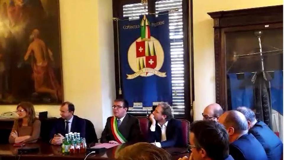 Il sottosegretario Lotti a San Pellegrino «Dobbiamo fare gioco di squadra» Il sottosegretario Lotti a San Pellegrino «Dobbiamo fare gioco di squadra»