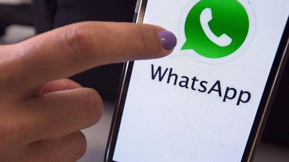 «Occhio al posto di blocco...» Tre nei guai per gruppo WhatsApp «Occhio al posto di blocco...» Tre nei guai per gruppo WhatsApp