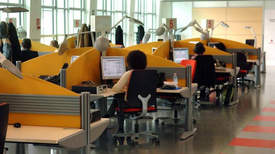 Abbonamenti a riviste, con raggiro Truffato per 40mila euro: 6 denunce Abbonamenti a riviste, con raggiro Truffato per 40mila euro: 6 denunce