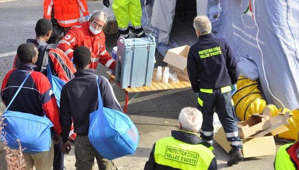 Manovra: più spazi a Comuni con migranti