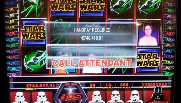 Raggi, slot machine vietate in centro