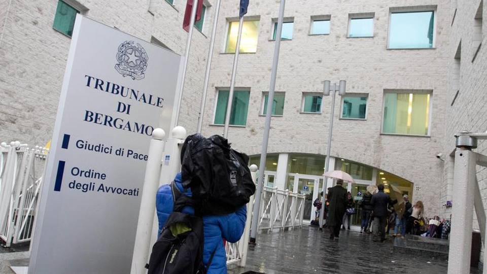 Killer dei gatti condannato per stalking La sentenza: due anni e obbligo di cura Killer dei gatti condannato per stalking La sentenza: due anni e obbligo di cura