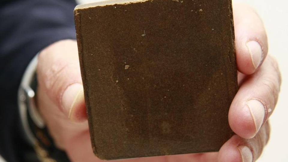 Spacciava hashish in bicicletta Arrestato 46enne alla Malpensata Spacciava hashish in bicicletta Arrestato 46enne alla Malpensata