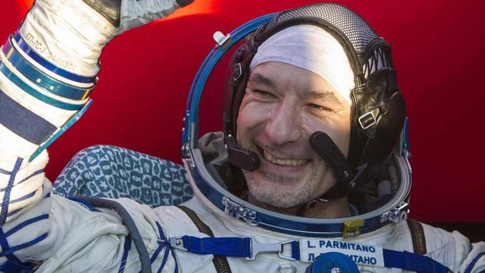 Parmitano potrebbe tornare nello spazio Nel 2014 è stato ospite di BgScienza Parmitano potrebbe tornare nello spazio Nel 2014 è stato ospite di BgScienza
