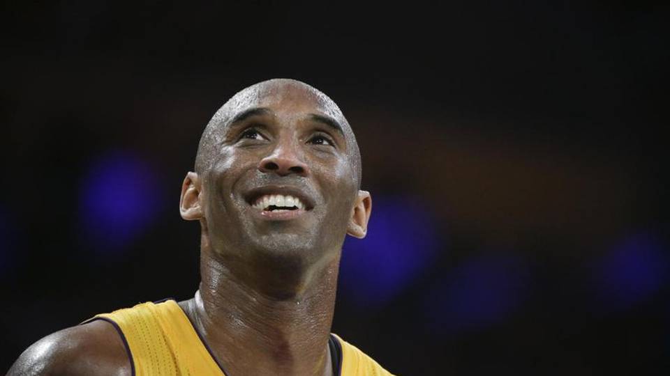 L’addio da alieno di Kobe Bryant Lacrime e 60 punti – Foto e video L’addio da alieno di Kobe Bryant Lacrime e 60 punti – Foto e video