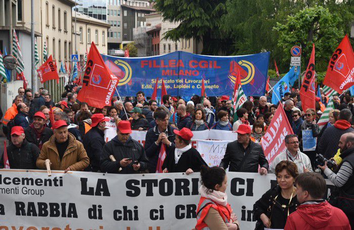 Il corteo Italcementi Il corteo Italcementi