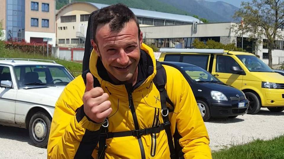 Serina, muore camionista 35enne «Il tuo sorriso sempre nella memoria» Serina, muore camionista 35enne «Il tuo sorriso sempre nella memoria»