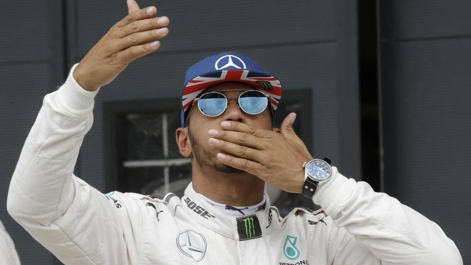 F1, solita lotta a due a Silverstone Hamilton in pole position, Raikkonen 5° F1, solita lotta a due a Silverstone Hamilton in pole position, Raikkonen 5°