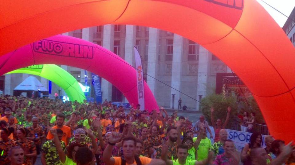 In tremila per la Fluorun Di corsa su e giù per Bergamo In tremila per la Fluorun Di corsa su e giù per Bergamo