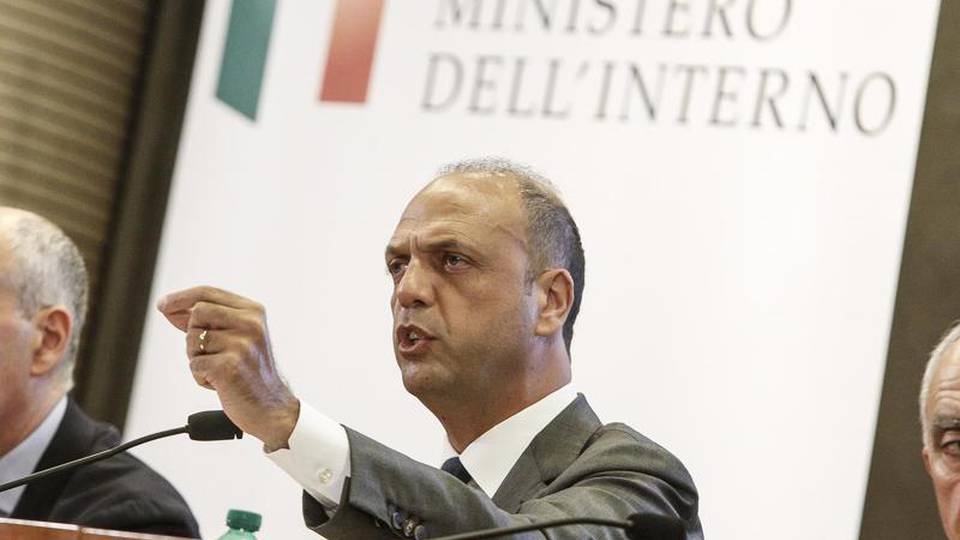 Mafia: sciolti Comuni Corleone e Tropea Mafia: sciolti Comuni Corleone e Tropea