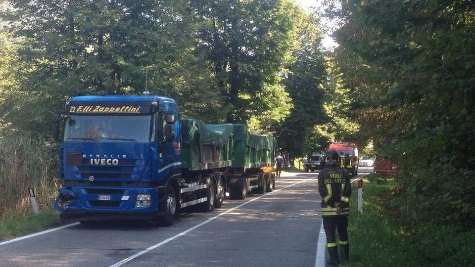 Incidente mortale a Spinone - Video Indagini in corso per capire la dinamica Incidente mortale a Spinone - Video Indagini in corso per capire la dinamica