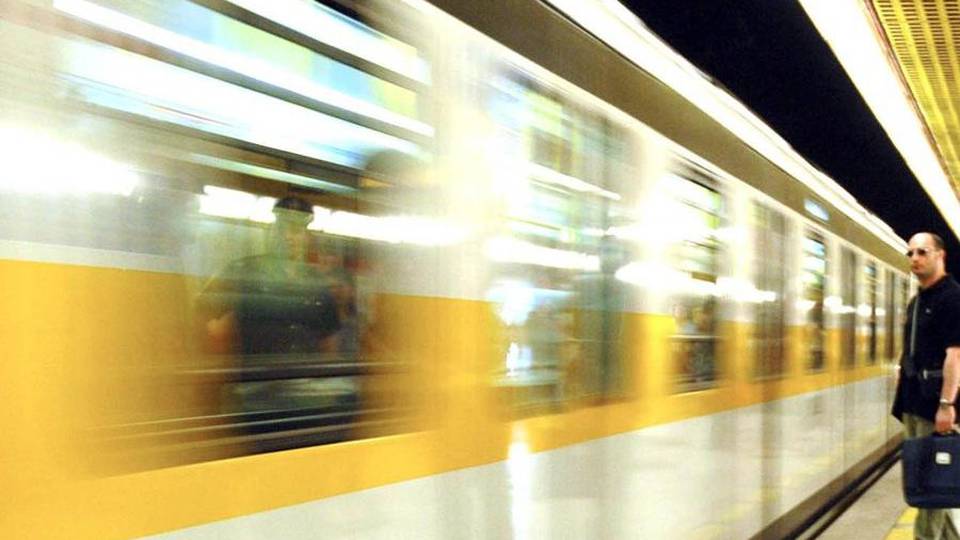 Milano, la metro si sveglia prima Dall’autunno corse prima delle 6 Milano, la metro si sveglia prima Dall’autunno corse prima delle 6
