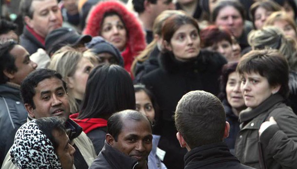 Migranti:Istat,circa 4 milioni in Italia