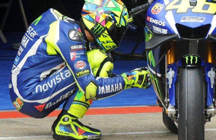 Valentino Rossi e la sua Yamaha Valentino Rossi e la sua Yamaha