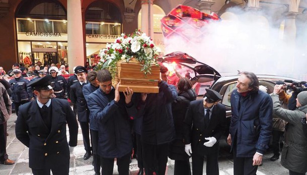 Bologna si ferma per l'addio a Pascutti