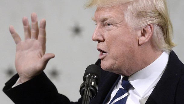 'Trump si è dimesso da sue società'