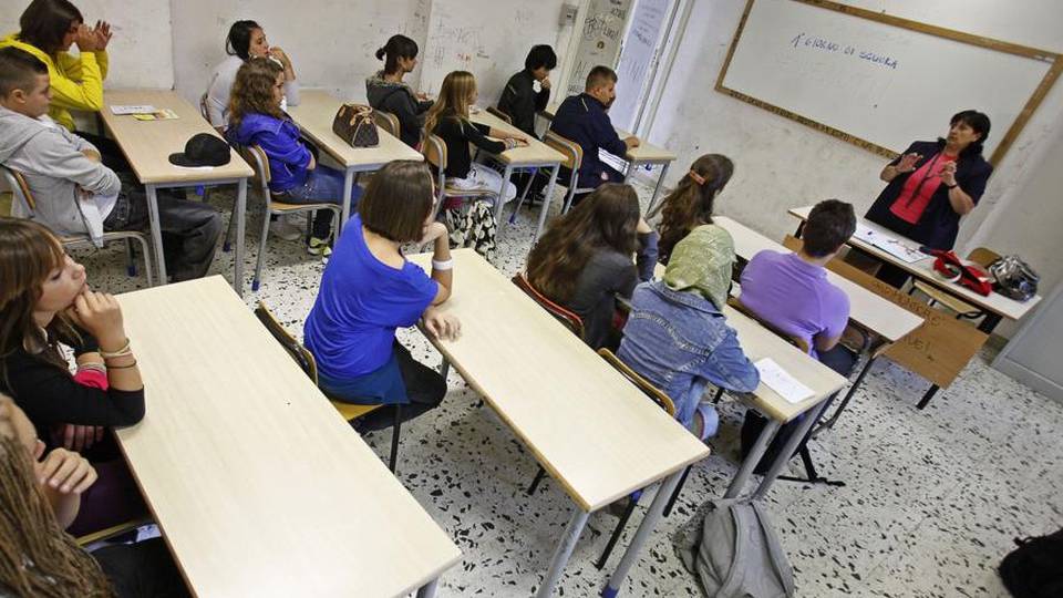 Insegnanti senza laurea, la sentenza Mille cattedre a rischio a Bergamo Insegnanti senza laurea, la sentenza Mille cattedre a rischio a Bergamo