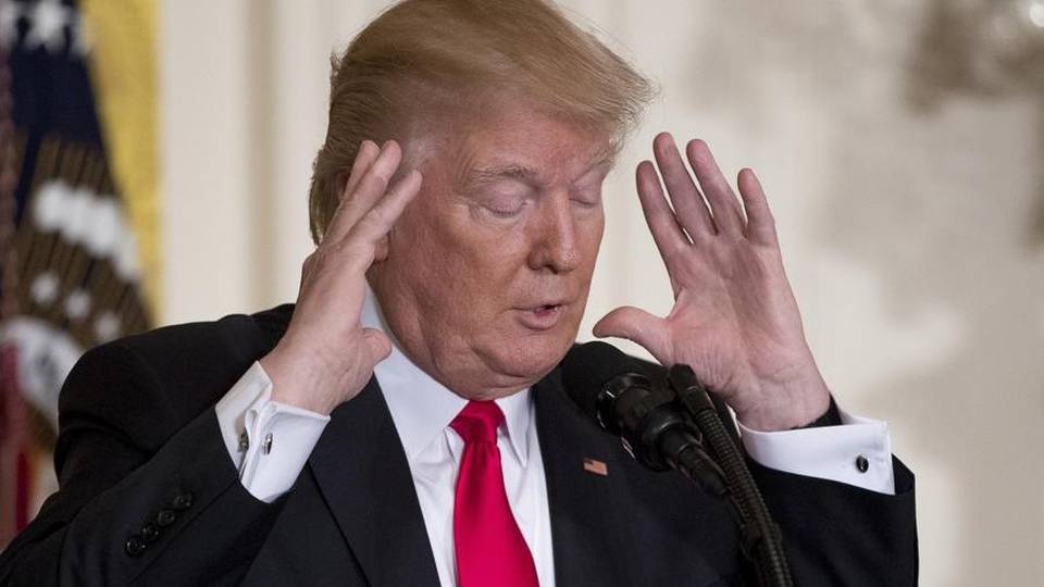Le spine di Trump leader in bilico Le spine di Trump leader in bilico