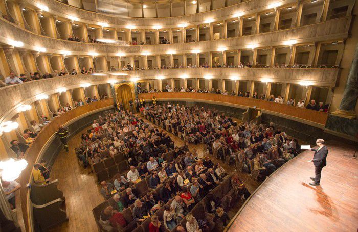 teatro sociale in Città Alta per il Donizetti Night teatro sociale in Città Alta per il Donizetti Night