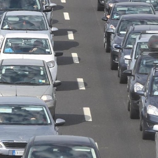 Ribaltamento e tre tamponamenti Code in A4 tra Ponte Oglio e Grumello ...