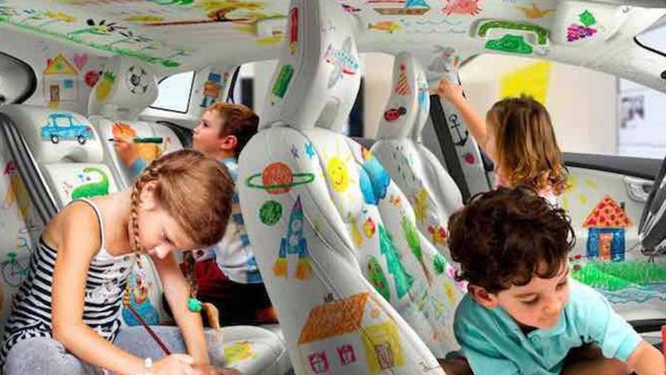 Arriva l’auto con gli interni da colorare Chissà cosa diranno i papà... Arriva l’auto con gli interni da colorare Chissà cosa diranno i papà...