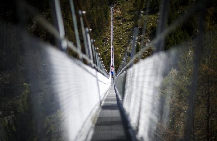 il ponte sospeso più lungo del mondo il ponte sospeso più lungo del mondo
