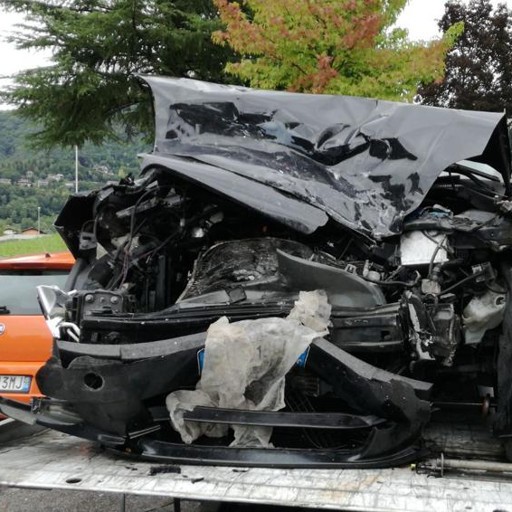Ponte Nossa, tre feriti in un incidente Mattinata di lunghe code in Val ...
