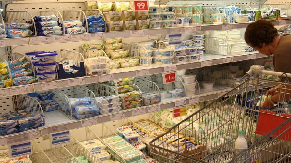 Rincari sugli alimenti confezionati Ortofrutta, prezzi giù (se regge il meteo) Rincari sugli alimenti confezionati Ortofrutta, prezzi giù (se regge il meteo)