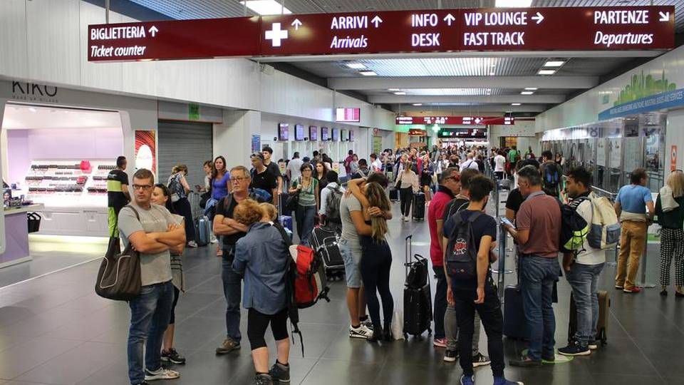Orio, 12 milioni 300 mila passeggeri Nuovo record, vola il trasporto merci Orio, 12 milioni 300 mila passeggeri Nuovo record, vola il trasporto merci