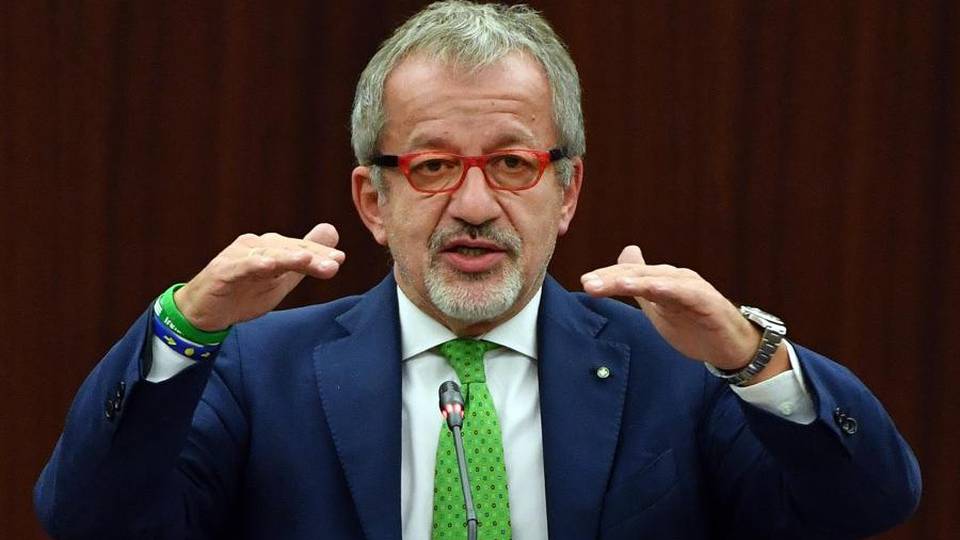 Maroni potrebbe non ricandidarsi Centrodestra già unito su un altro nome Maroni potrebbe non ricandidarsi Centrodestra già unito su un altro nome