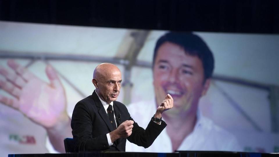 Coriandoli democratici Indecisi a tutto Coriandoli democratici Indecisi a tutto