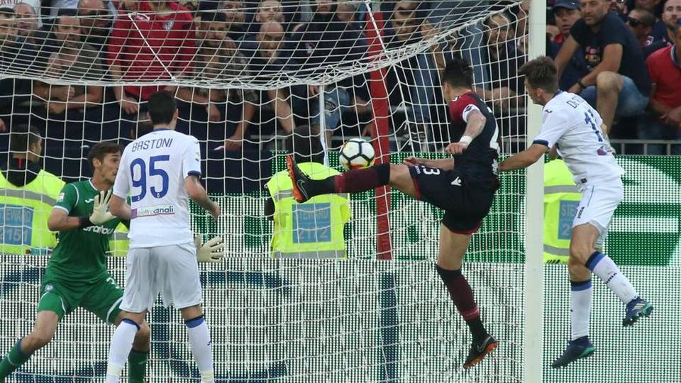 Festa Atalanta: è ancora in Europa Sconfitta a Cagliari, ma è settima Festa Atalanta: è ancora in Europa Sconfitta a Cagliari, ma è settima