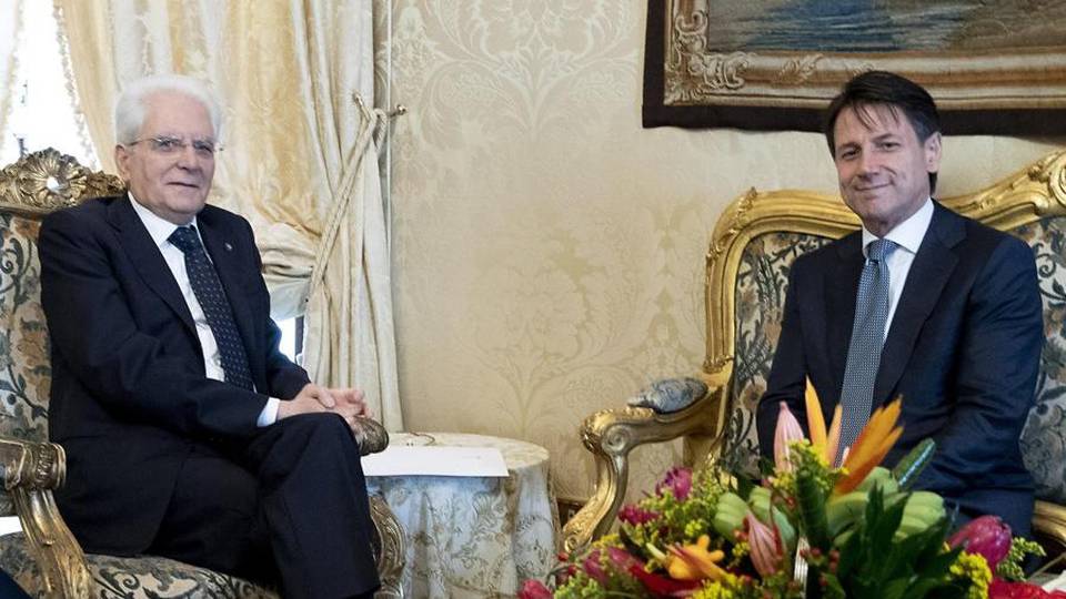 Incertezza al governo E lo spread s’impenna Incertezza al governo E lo spread s’impenna