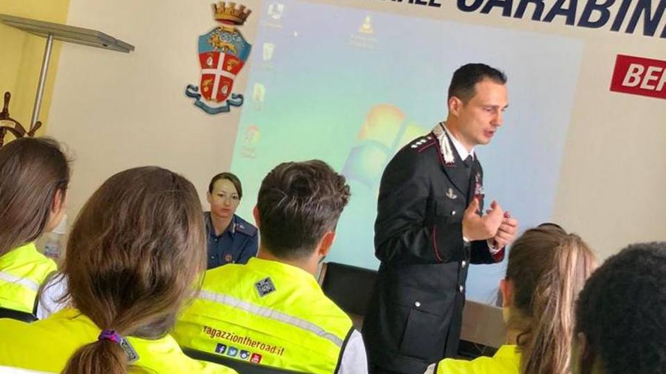 Controlli a tappeto alla Autolinee Poi l’incontro con i «Ragazzi on the road» Controlli a tappeto alla Autolinee Poi l’incontro con i «Ragazzi on the road»