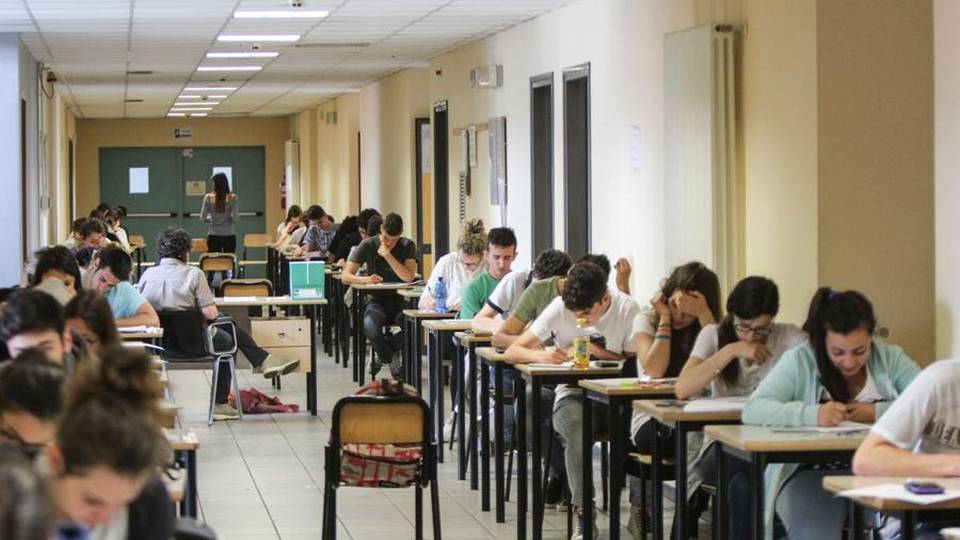 Maturità, ecco tutti i commissari Scopri i prof nelle scuole bergamasche Maturità, ecco tutti i commissari Scopri i prof nelle scuole bergamasche