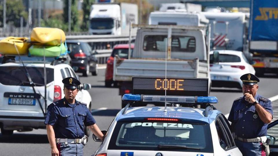 Vacanze più vicine, tu quando parti? Sabato già bollino rosso, il calendario Vacanze più vicine, tu quando parti? Sabato già bollino rosso, il calendario