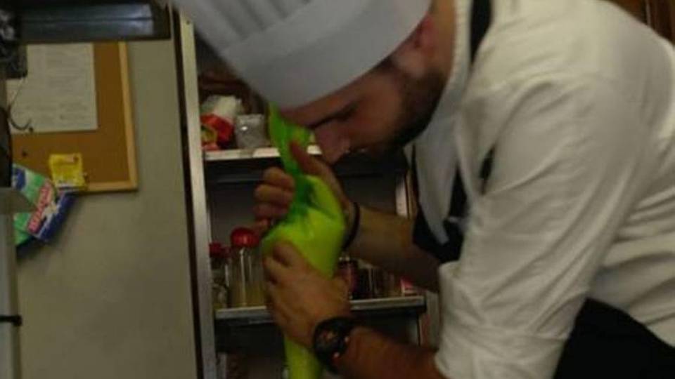 I colleghi di lavoro: un pezzo di cuore Il locale chiuso per lutto fino ai funerali I colleghi di lavoro: un pezzo di cuore Il locale chiuso per lutto fino ai funerali