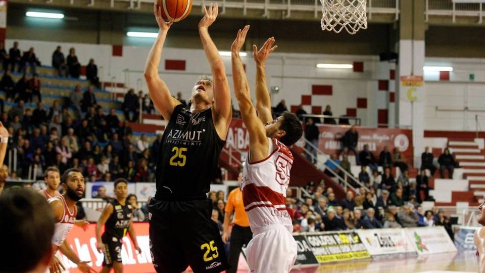 Tiri liberi sul basket orobico Dell’Agnello ci crede, Bergamo da primato Tiri liberi sul basket orobico Dell’Agnello ci crede, Bergamo da primato