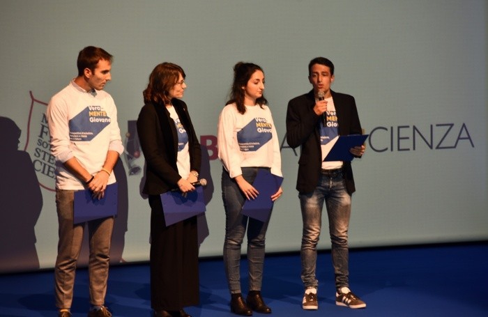 I quattro giovani sul palco