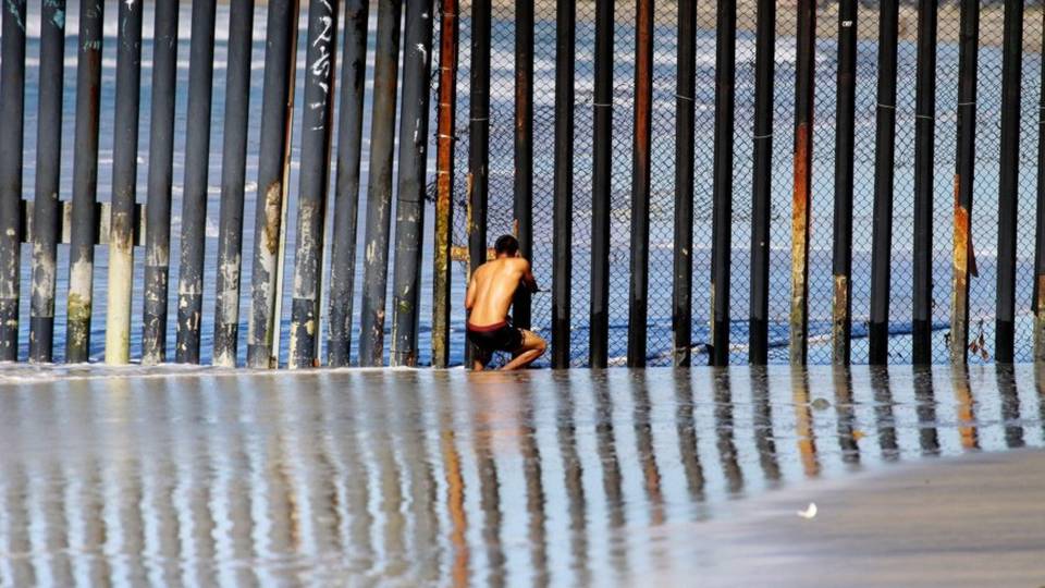 Trump e gli altri Il muro nel voto Trump e gli altri Il muro nel voto