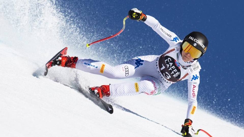 Sci, delusione per Sofia La Goggia cade nel gigante Sci, delusione per Sofia La Goggia cade nel gigante