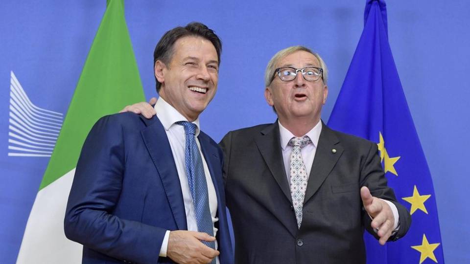 Il difficile equilibrio fra tecnici e politici per scrivere a Bruxelles Il difficile equilibrio fra tecnici e politici per scrivere a Bruxelles