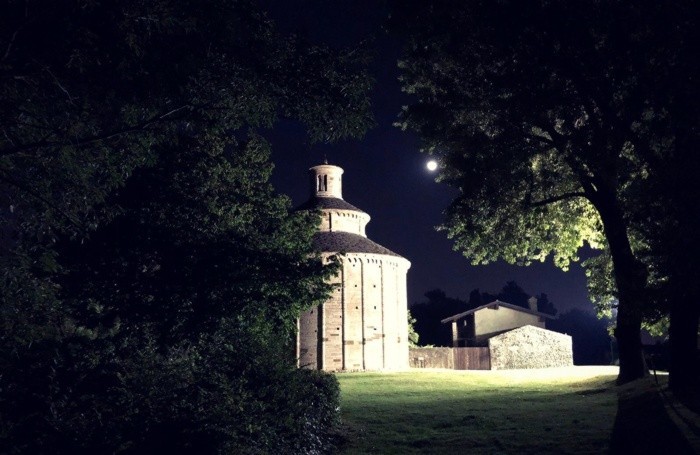 La magia del Lemine con l’Eclissi di luna