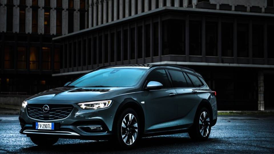 Insignia Country Tourer Ammiraglia Opel Insignia Country Tourer Ammiraglia Opel